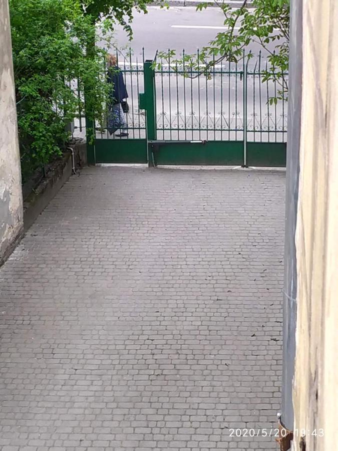 Двоповерхові Апартаменти Мілена У Центрі З Балконом, Кондиціонером Та Паркінгом ลวีฟ ภายนอก รูปภาพ